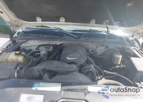 2001 Chevrolet Silverado 1500 из США, поврежденный, VIN 2GCEK19T511324893